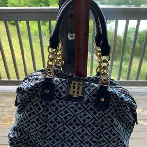 Tommy hilfiger handbag